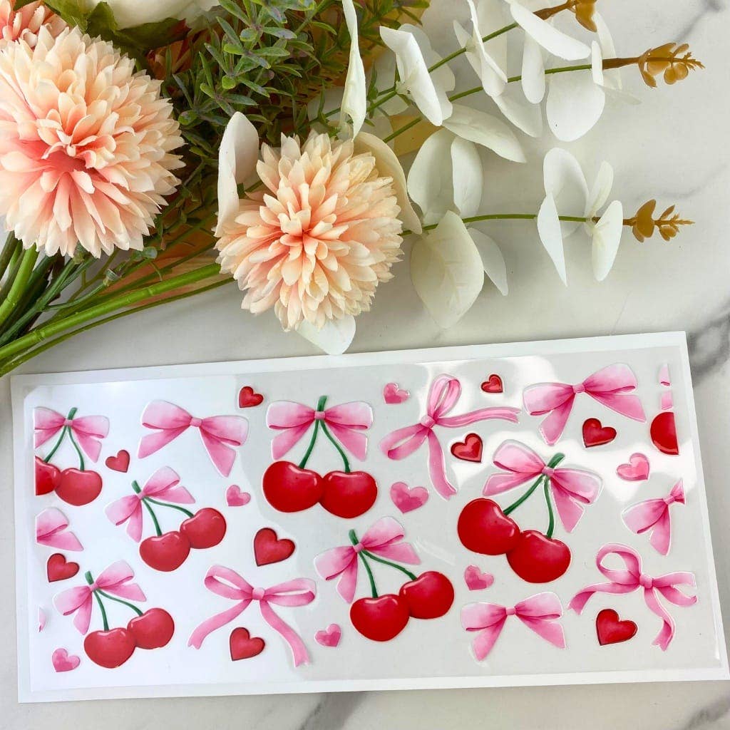 Trinkglas mit Bambusdeckel "Kirsche mit Schleifen und Herzen"